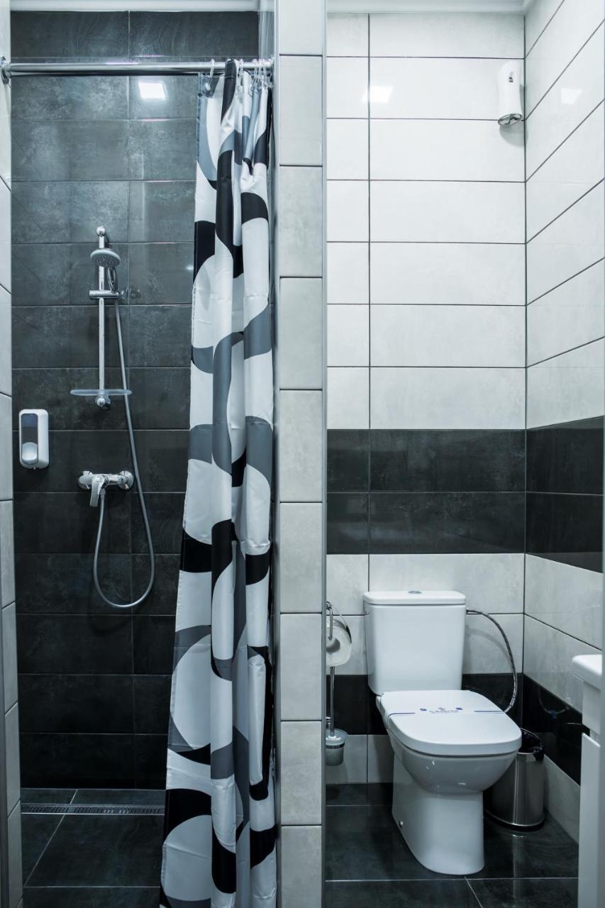 Mini Hotel Barvy Lvova On Horodotska St. المظهر الخارجي الصورة