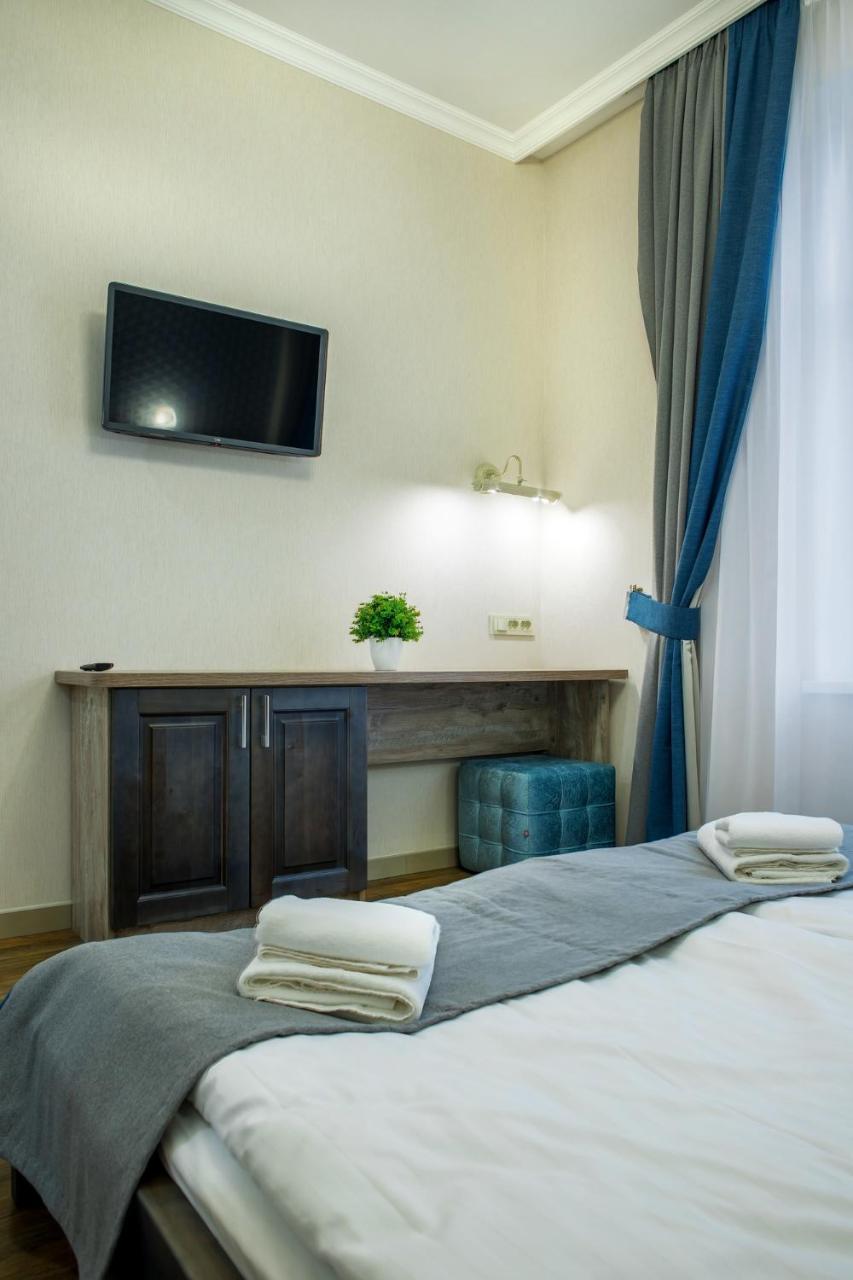 Mini Hotel Barvy Lvova On Horodotska St. المظهر الخارجي الصورة